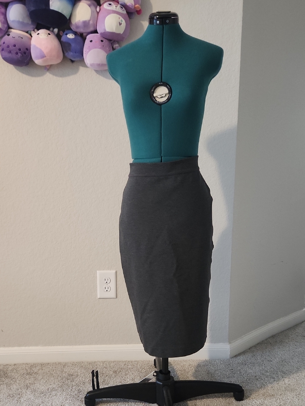 Ann Taylor Charcoal Gray Midi Pencil Skirt